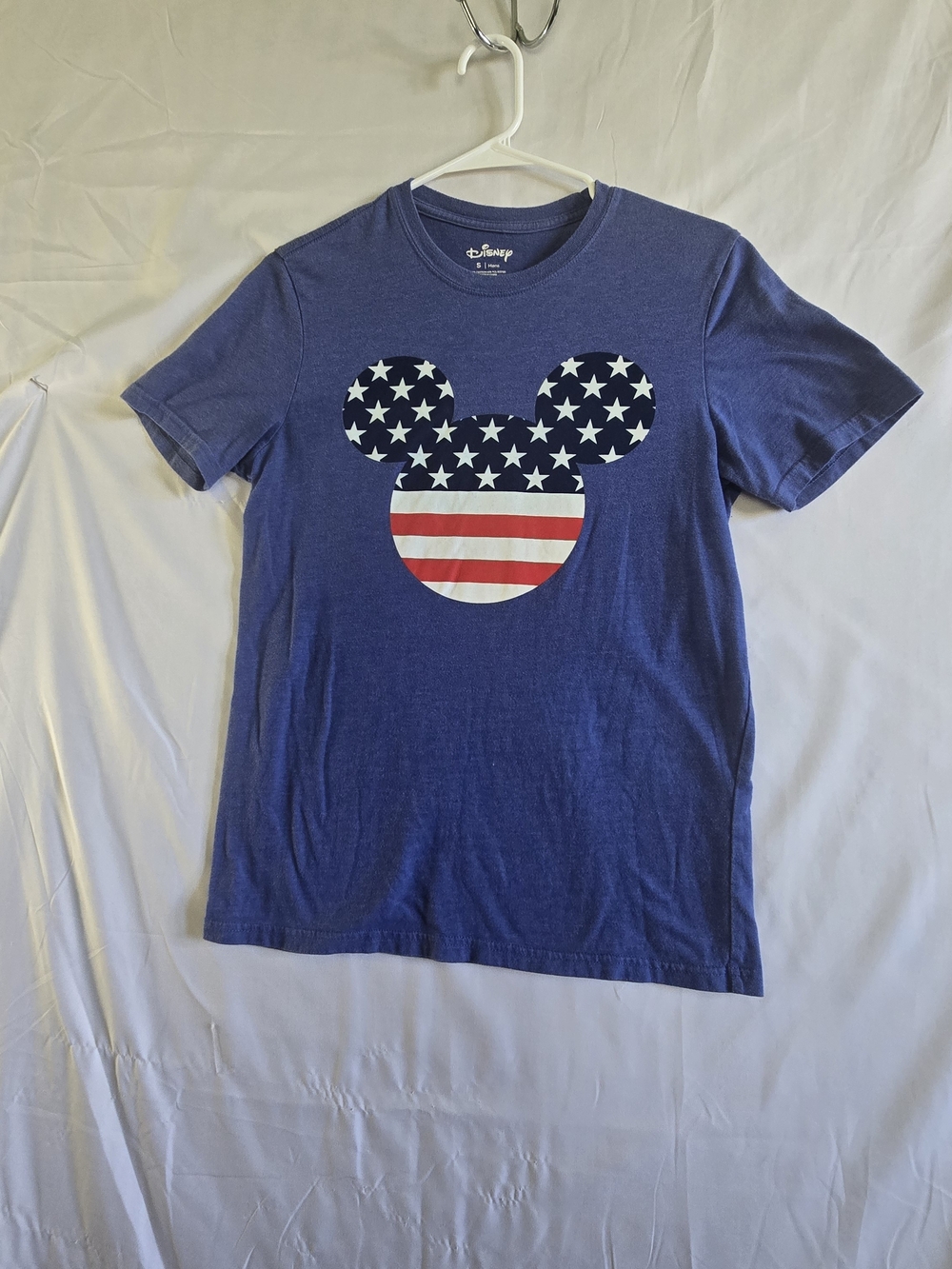 Disney Men's Blue Mickey Flag Graphic T‑Shirt Size small